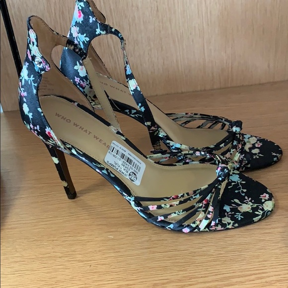 Heels - Picture 2 of 2